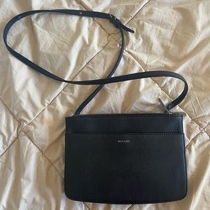 Back purse